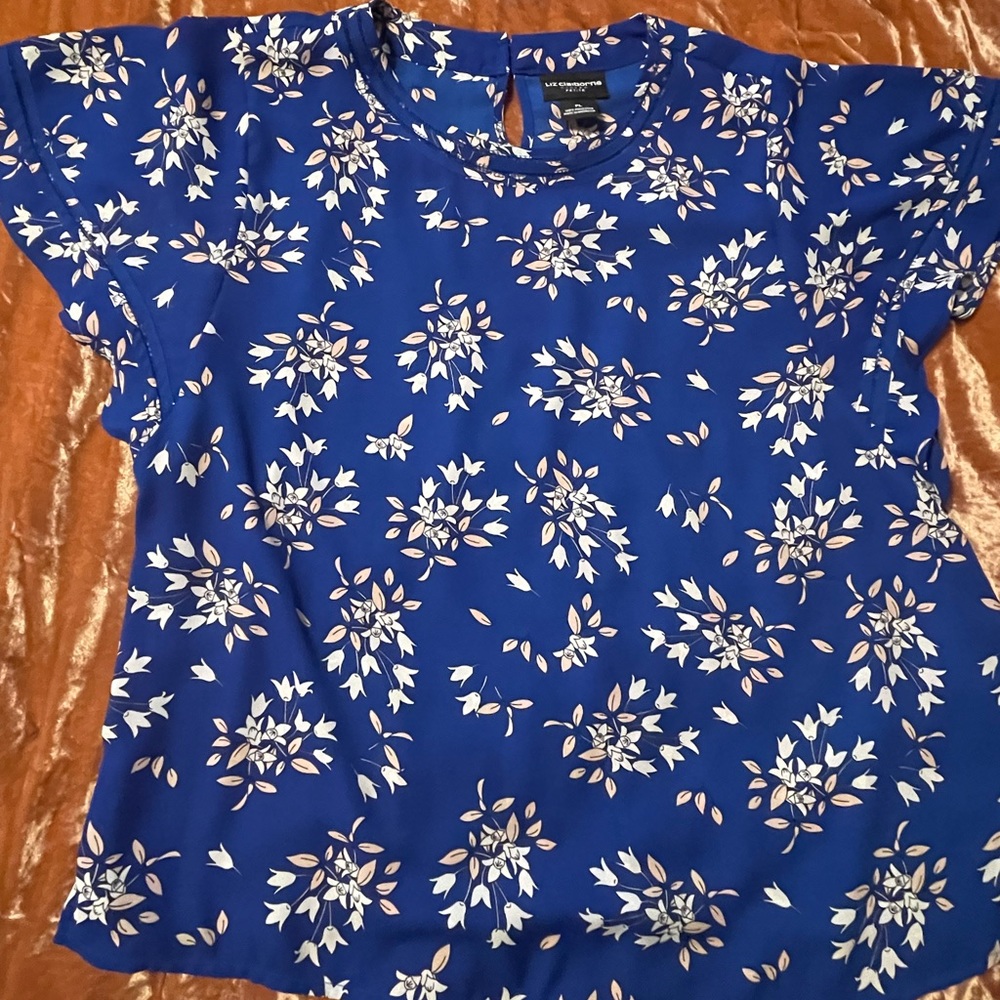 Cropped floral blouse